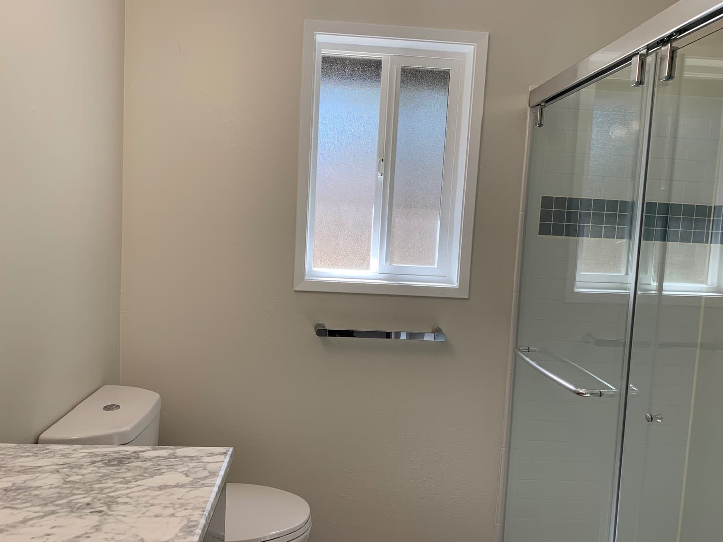 Vancouver Apartment: 1004 & 1006 NE 143rd Ave
