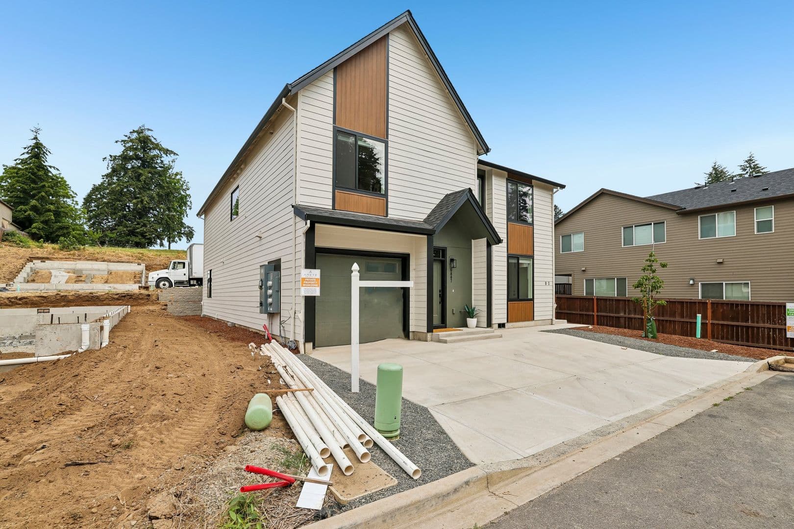 Vancouver Apartment: 6807 NE 15th