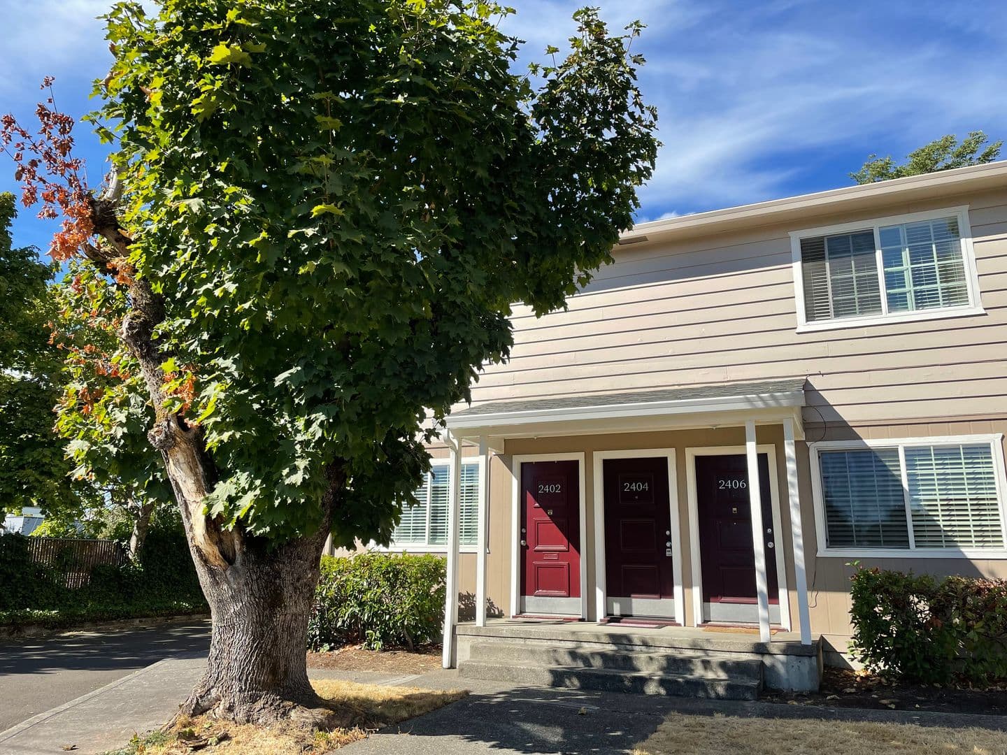 Vancouver Apartment: 2402-2452 E 8th Street