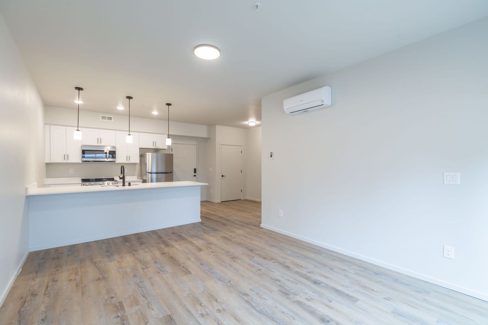 Vancouver Apartment: 4202 NE Morrow Rd.