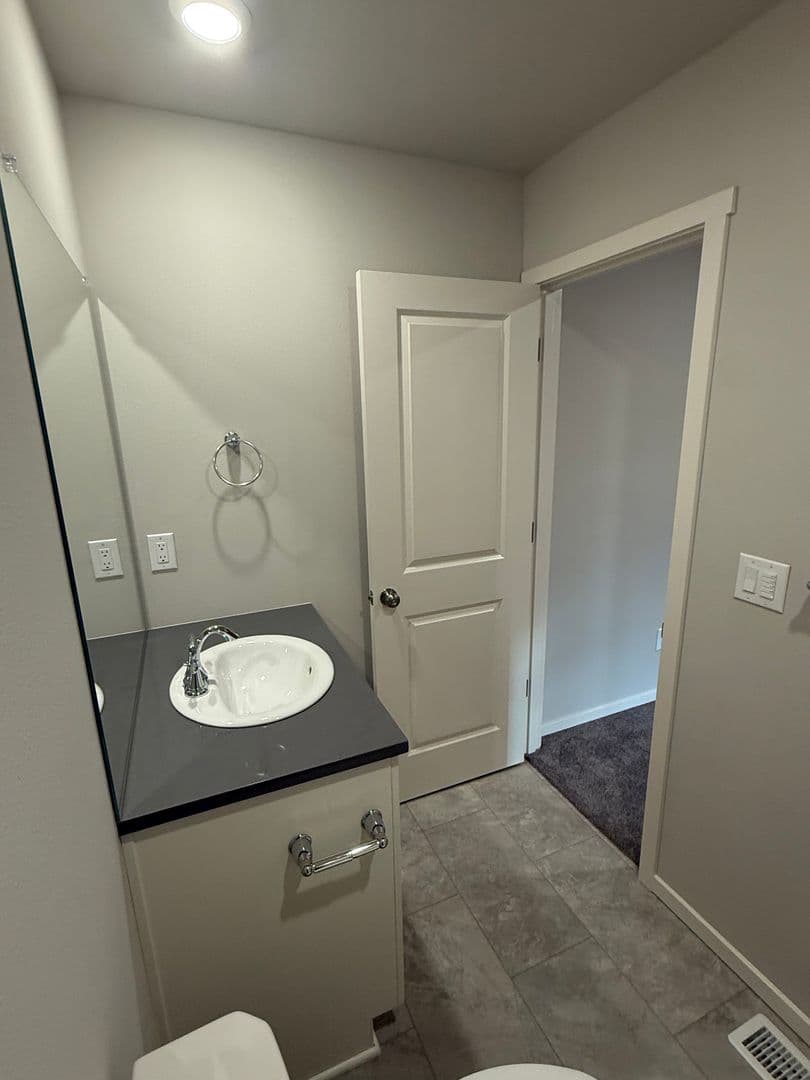 Woodburn House: 2466 Sawtelle Dr