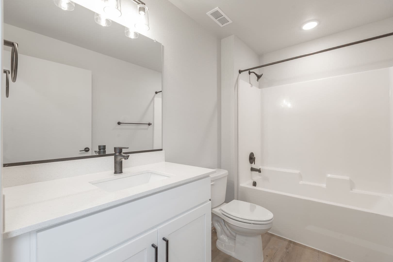 Vancouver Apartment: 4202 NE Morrow Rd.