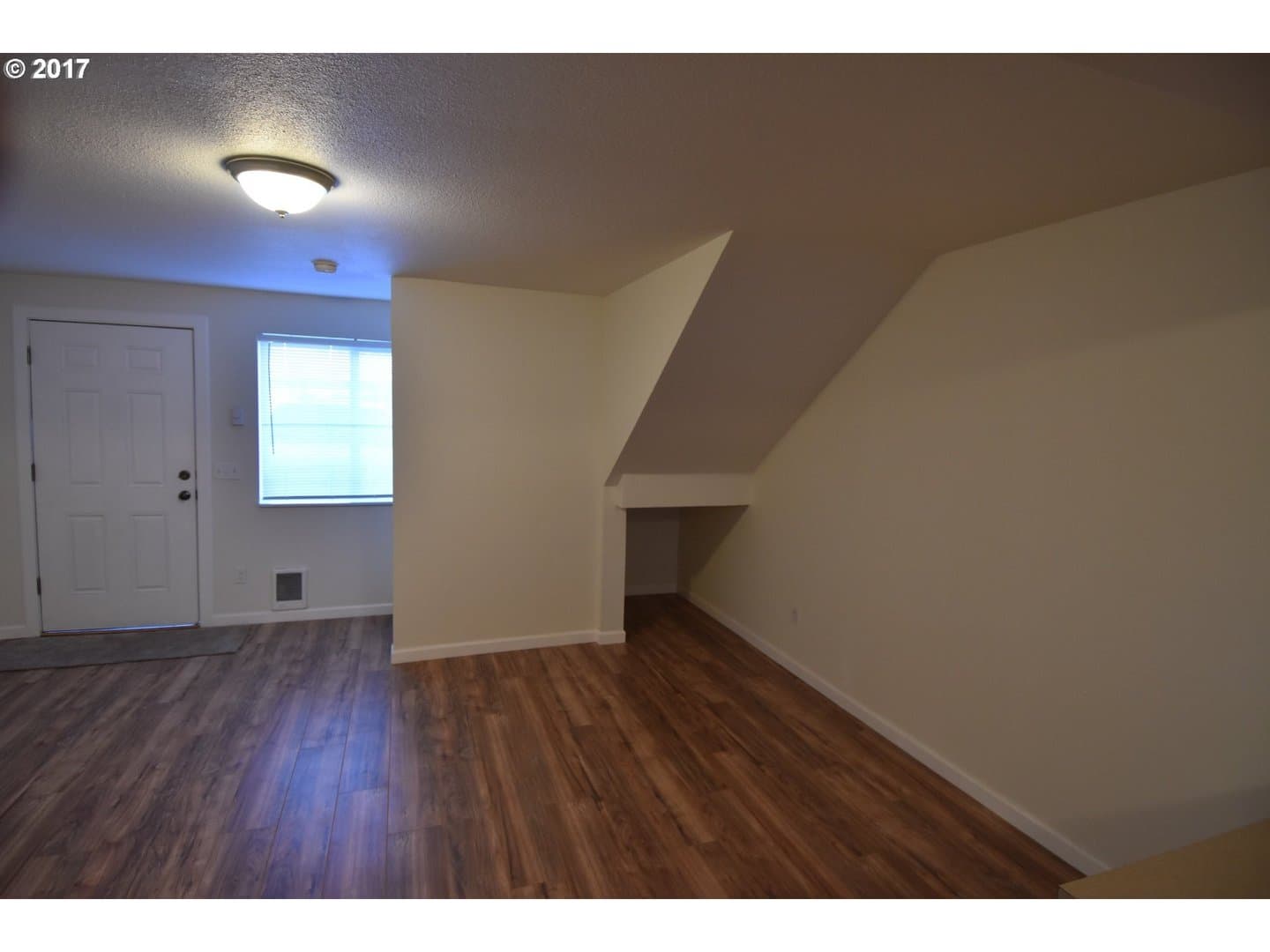 Vancouver Apartment: 3839 E 18th Street