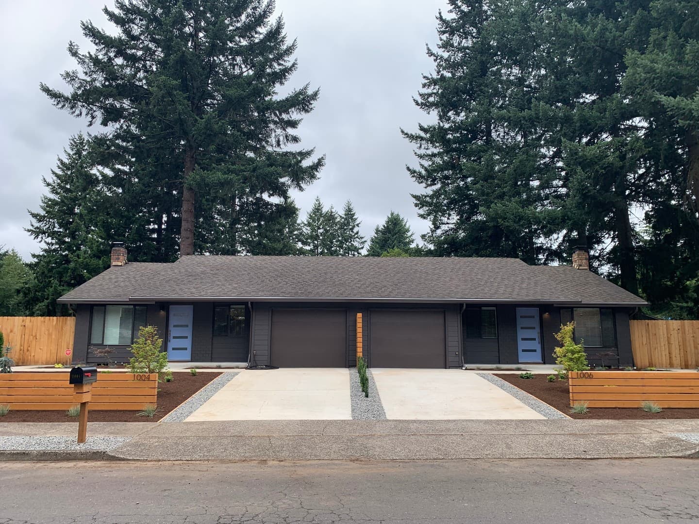 Vancouver Apartment: 1004 & 1006 NE 143rd Ave