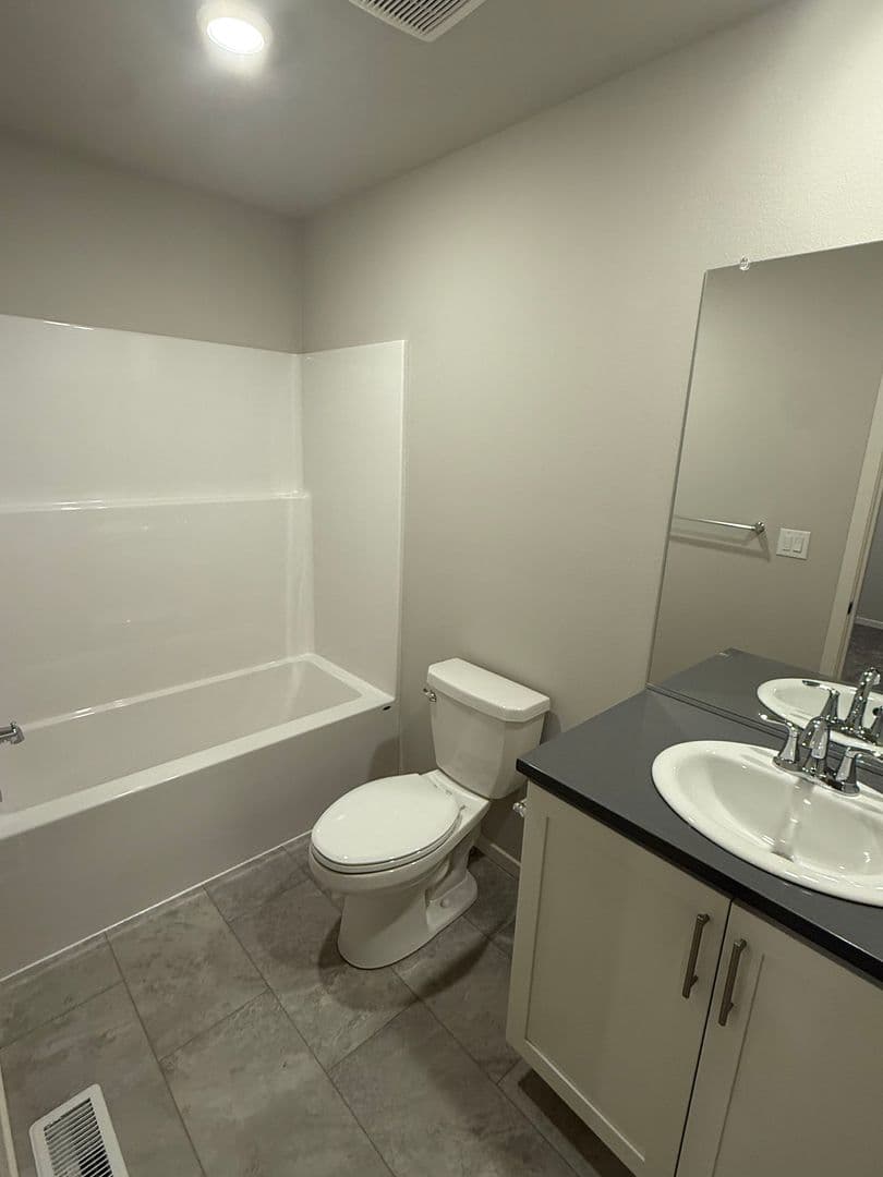 Woodburn House: 2466 Sawtelle Dr
