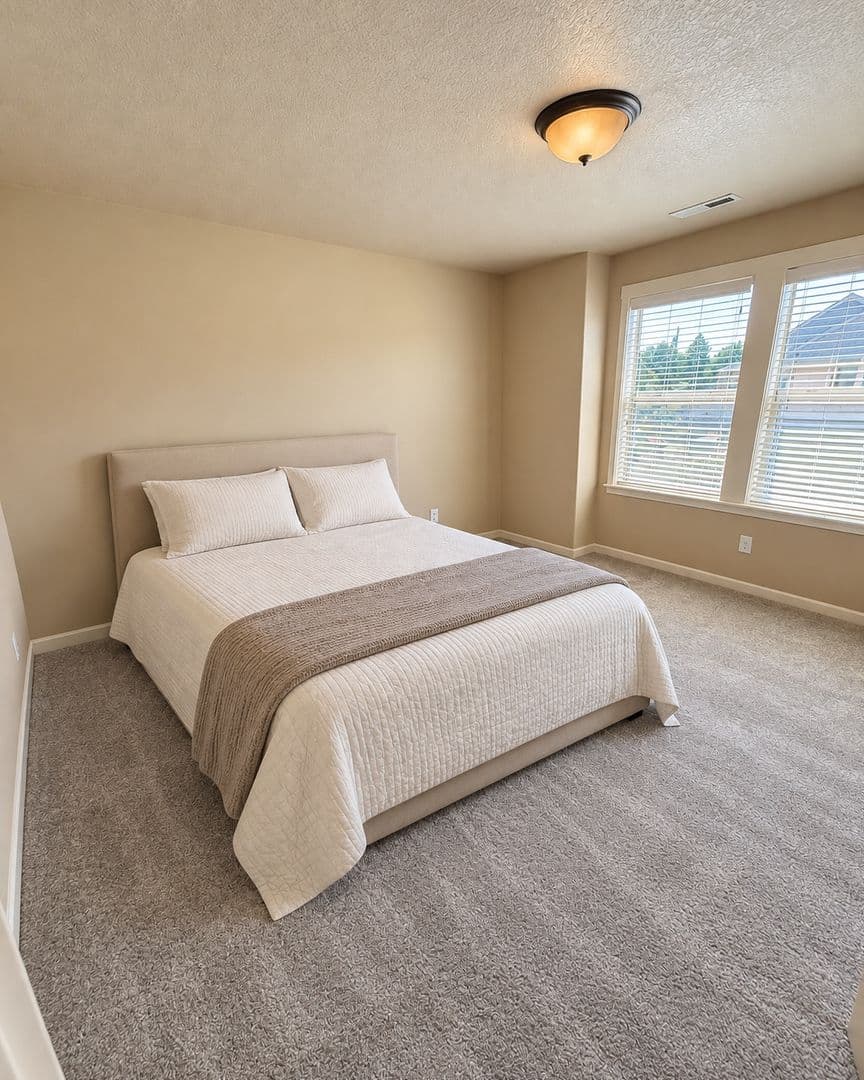 Vancouver Apartment: 9700-9816  NE 76th Way
