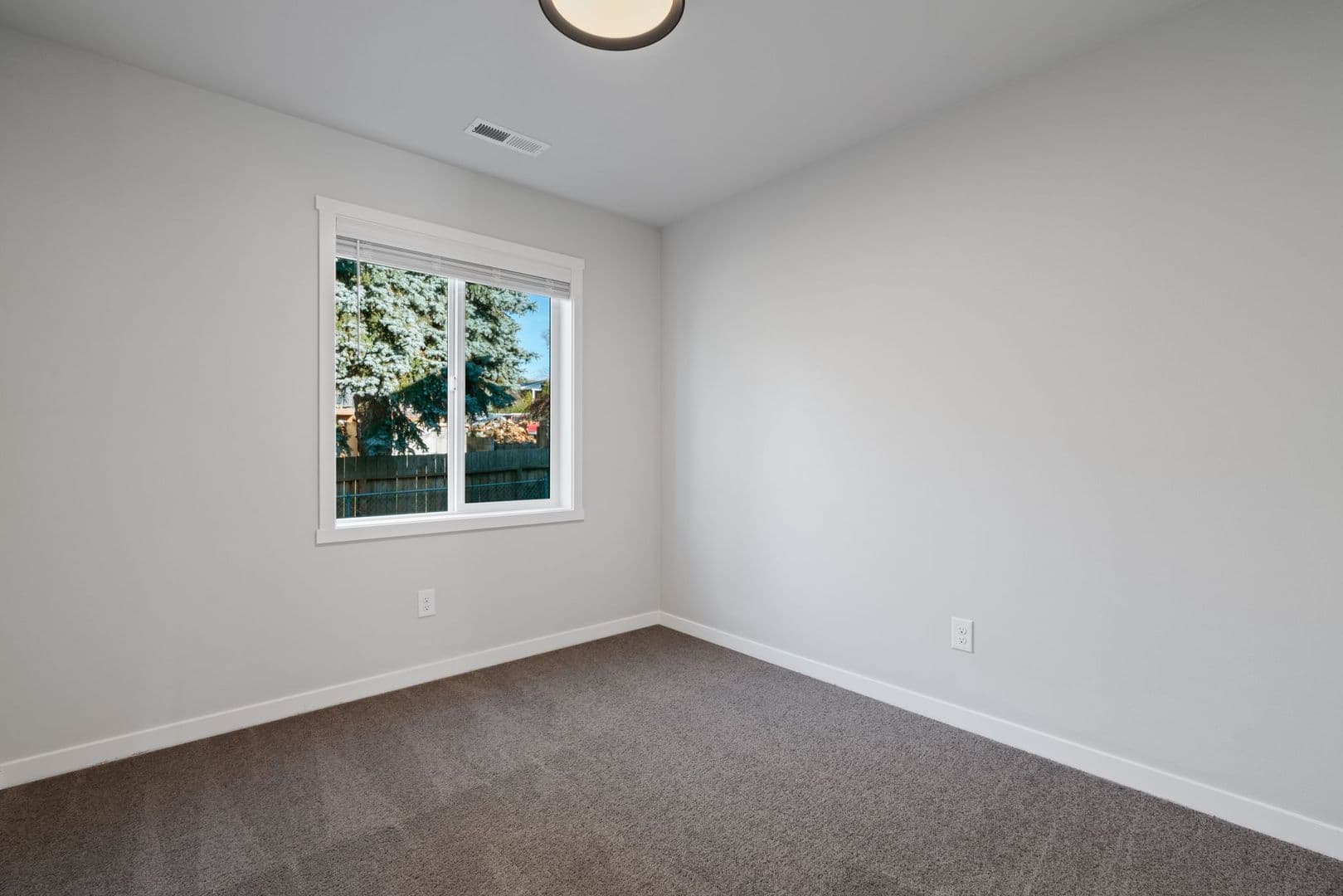 Vancouver Apartment: 3301-3318 NE 47th Ct