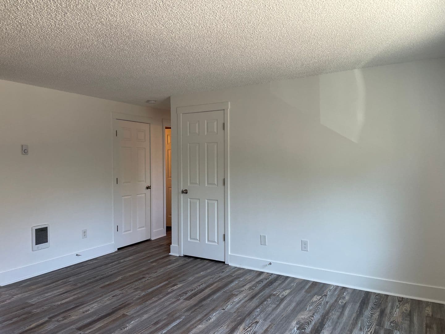 Woodland Apartment: 1712-1722 Lewis River Rd