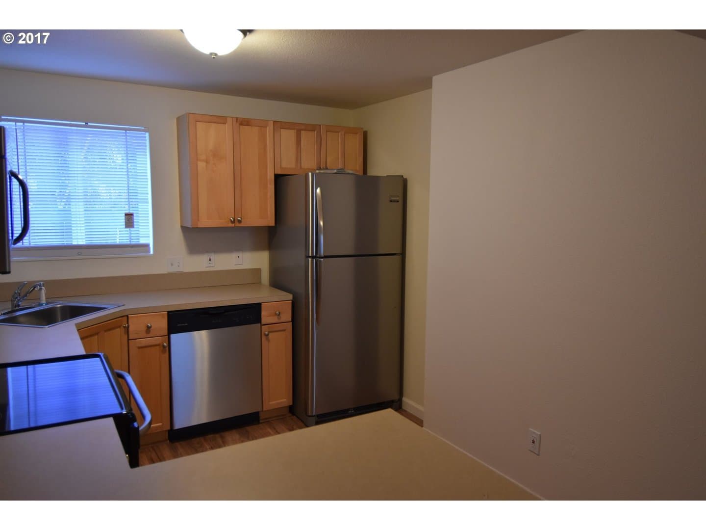 Vancouver Apartment: 3839 E 18th Street