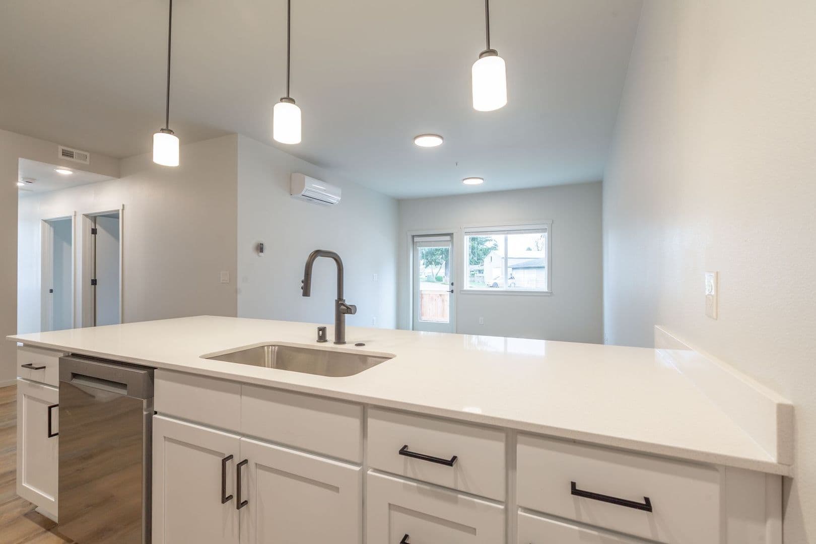Vancouver Apartment: 4202 NE Morrow Rd.