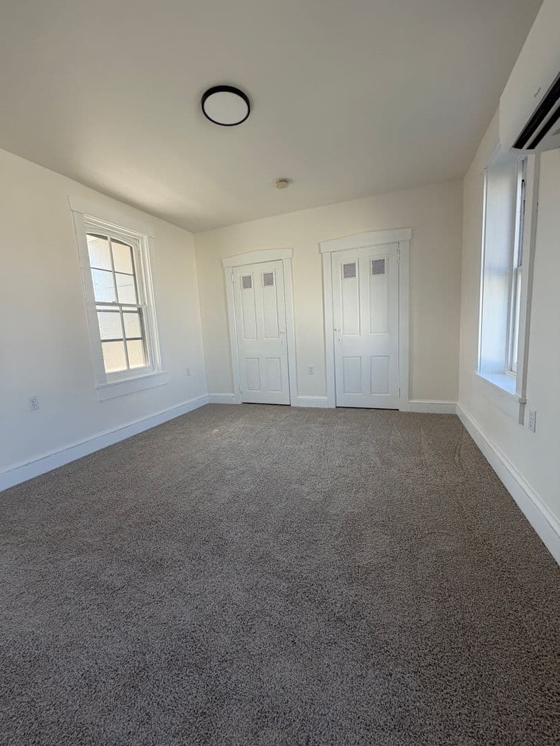 Millersville Apartment: 13 Manor Avenue