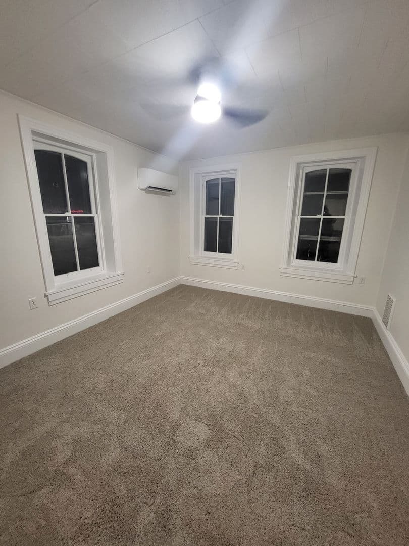 Millersville Apartment: 13 Manor Avenue