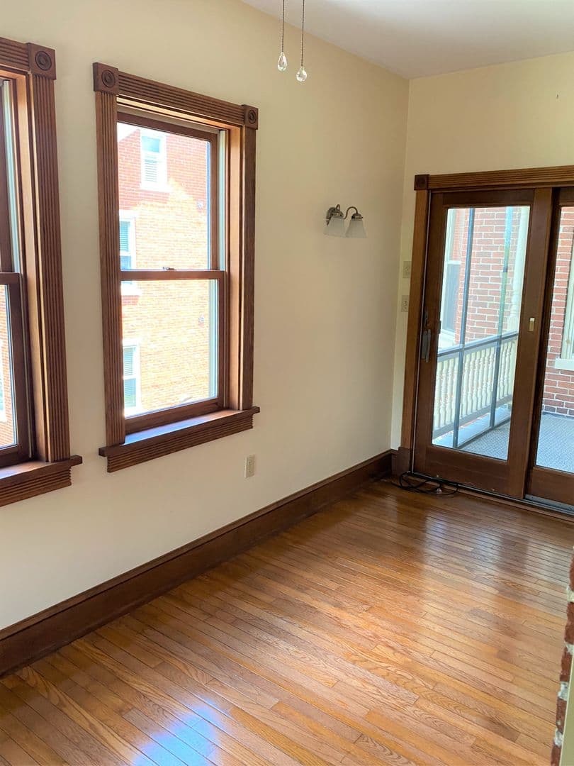 Lancaster House: 2115 Marietta Ave