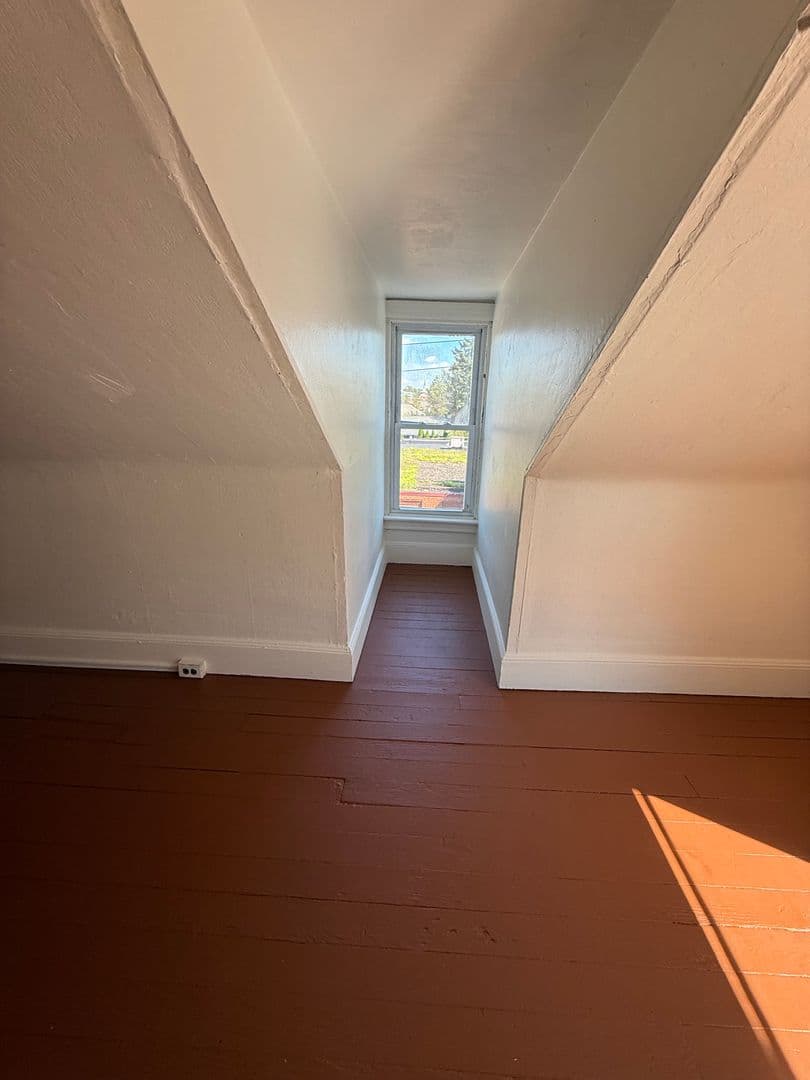 Lancaster Apartment: 538 W Orange St