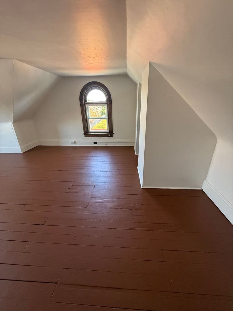 Lancaster Apartment: 538 W Orange St