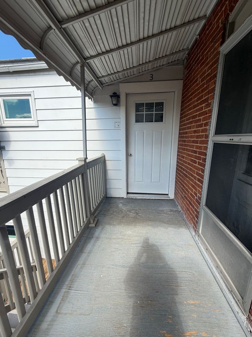 Millersville Apartment: 13 Manor Avenue