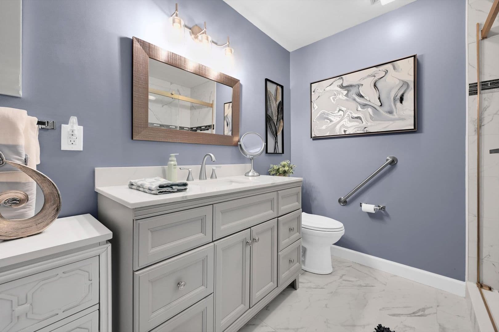 Lancaster House: 246 Black Oak Drive