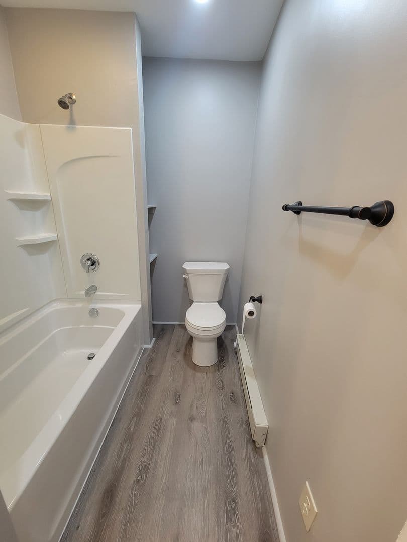 Elizabethtown Apartment: 17 S. Market St