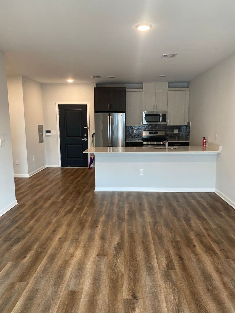 Elizabeth Apartment: 78 Murray Street