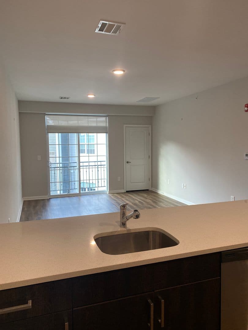 Elizabeth Apartment: 78 Murray Street