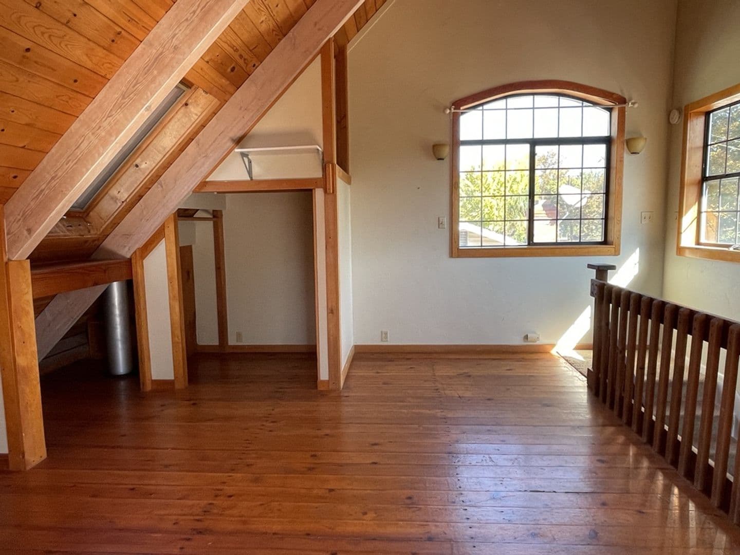 Woodland Apartment: 72 4th Street