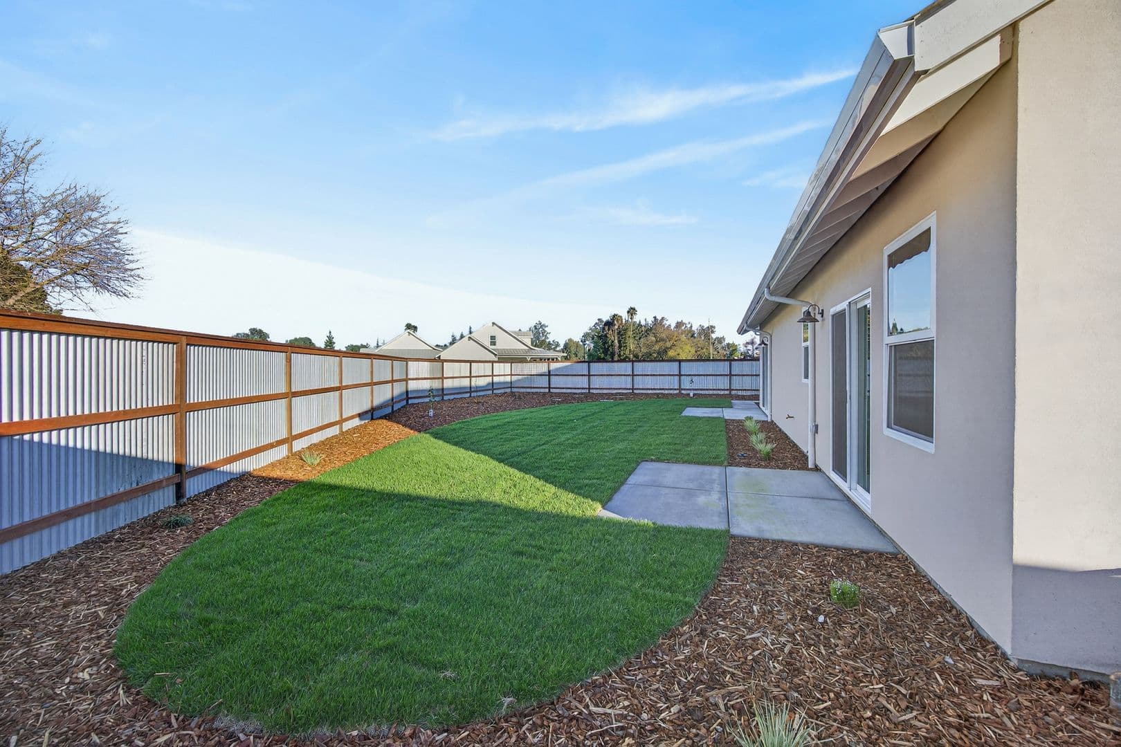 Davis House: 35622 Yosemite Avenue