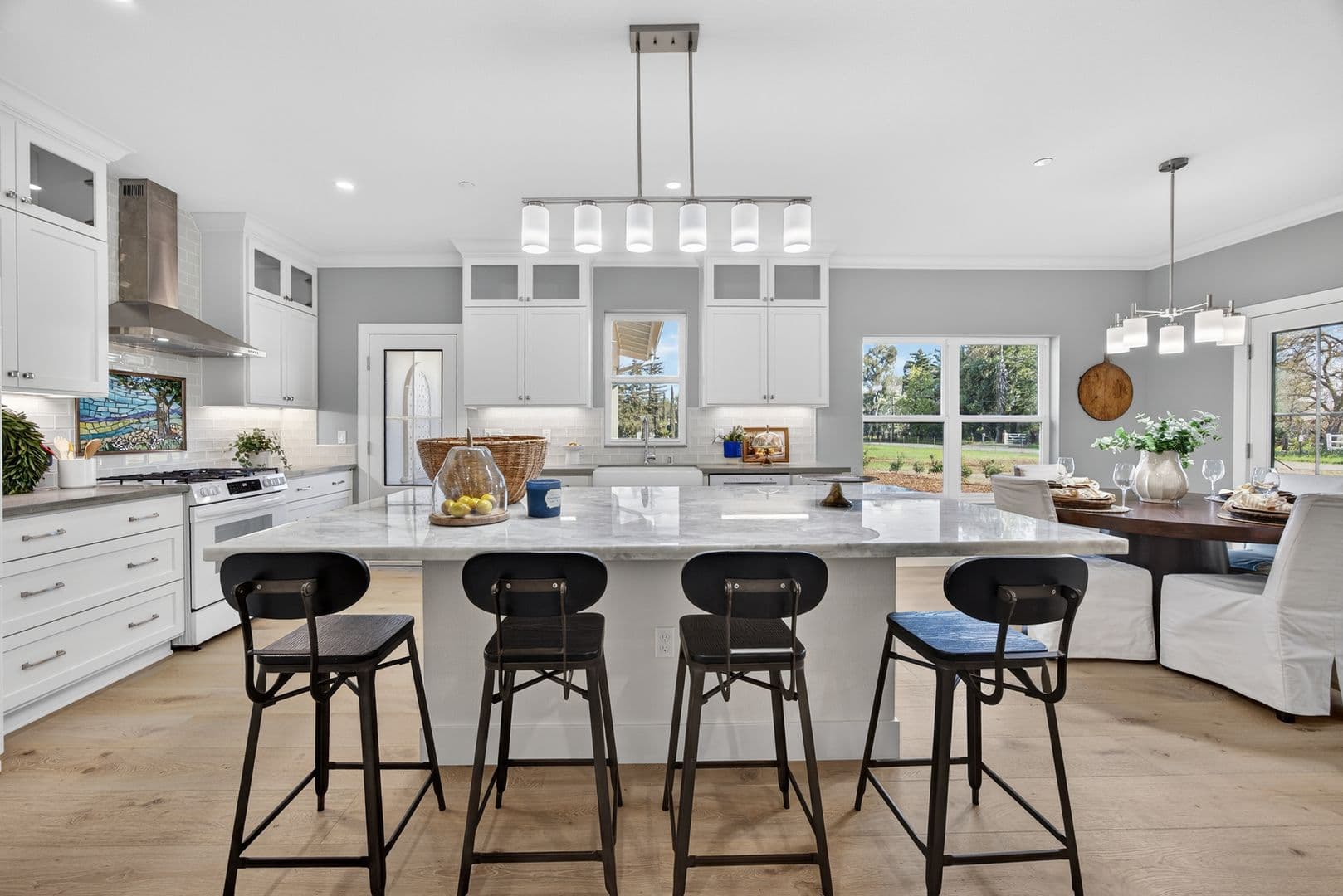 Davis House: 35628 Yosemite Avenue