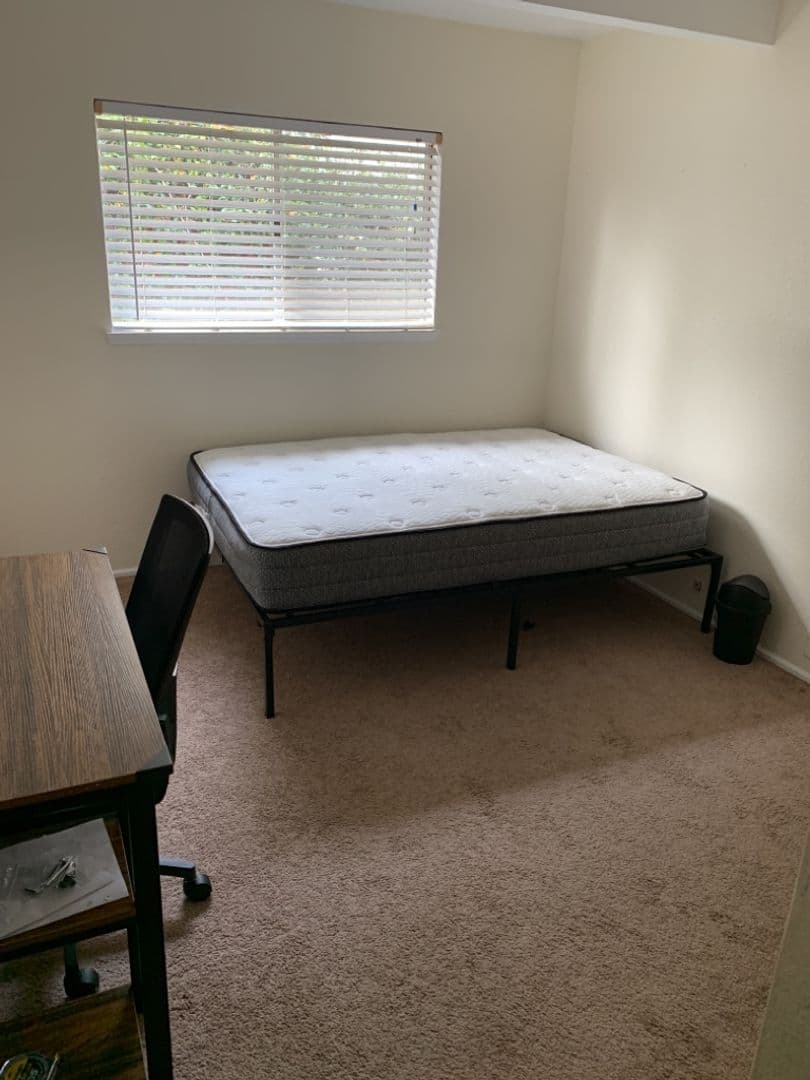 Davis House: 405 Jardin Place