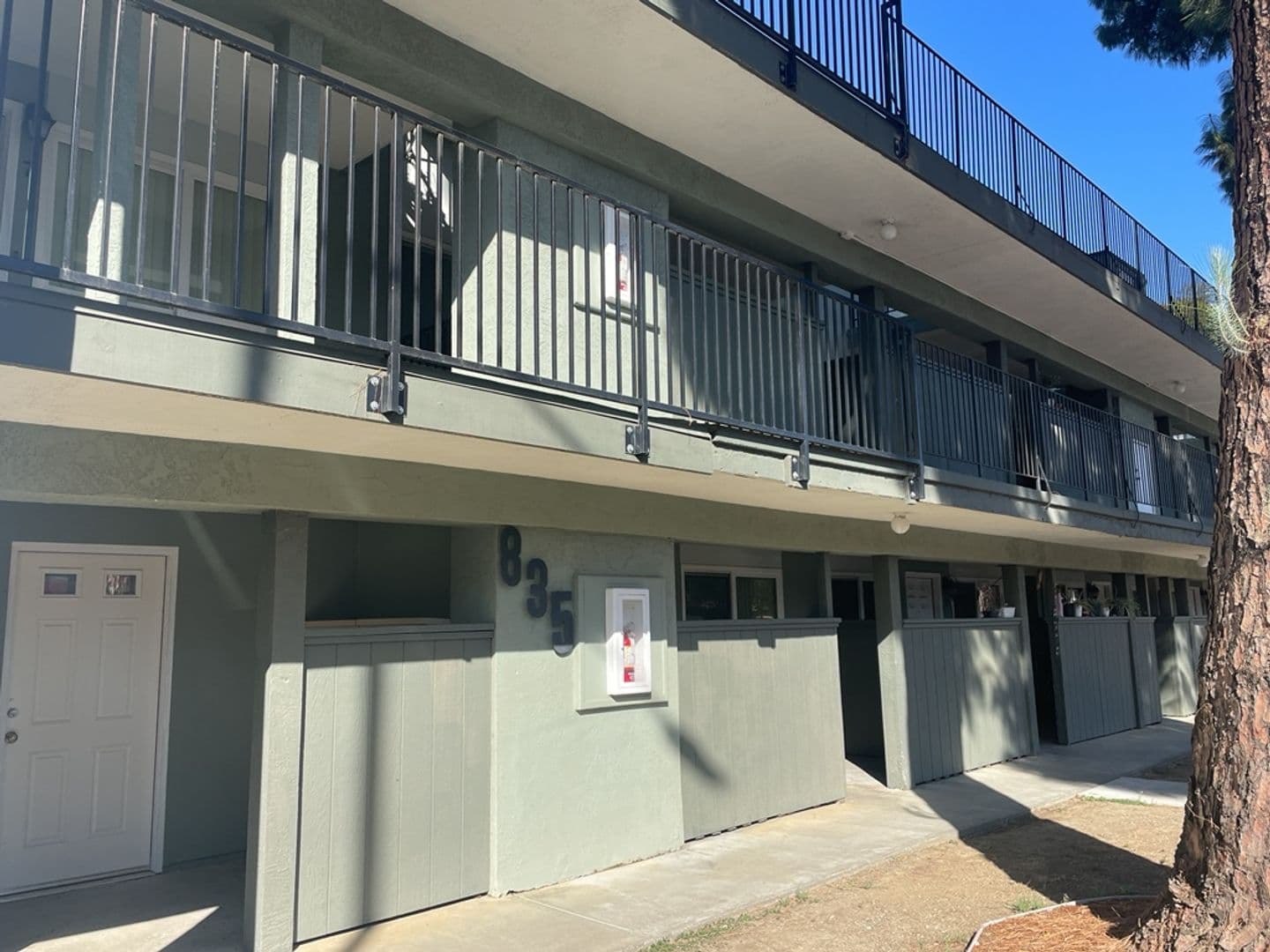 Davis Apartment: 835 F St- 618 Ninth St.
