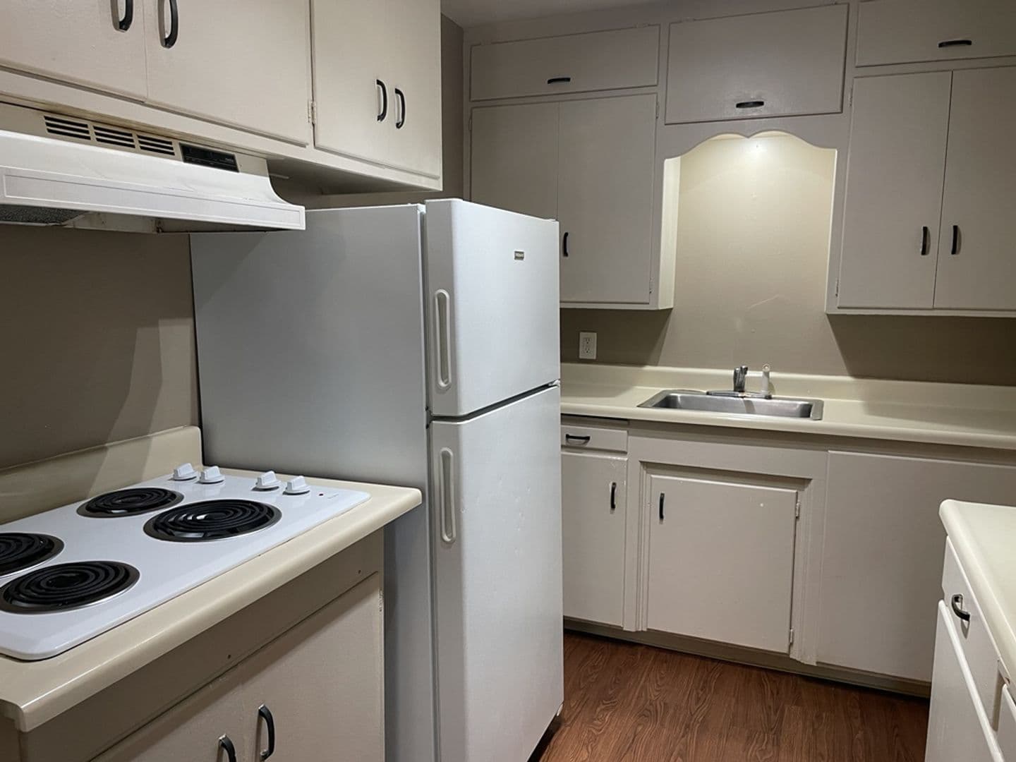 Davis Apartment: 828 D Street