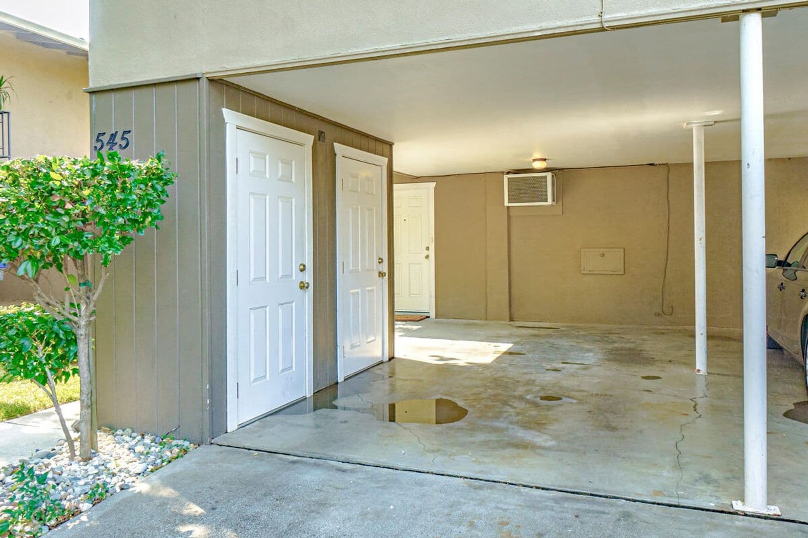 Davis Apartment: 543 545 547 I Street