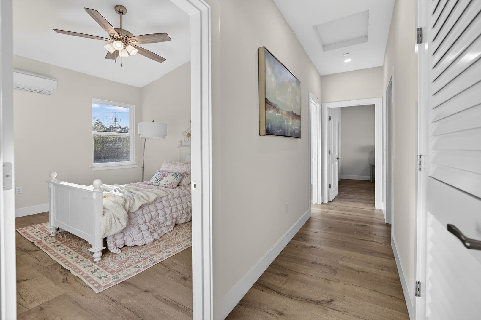 Davis House: 35622 Yosemite Avenue