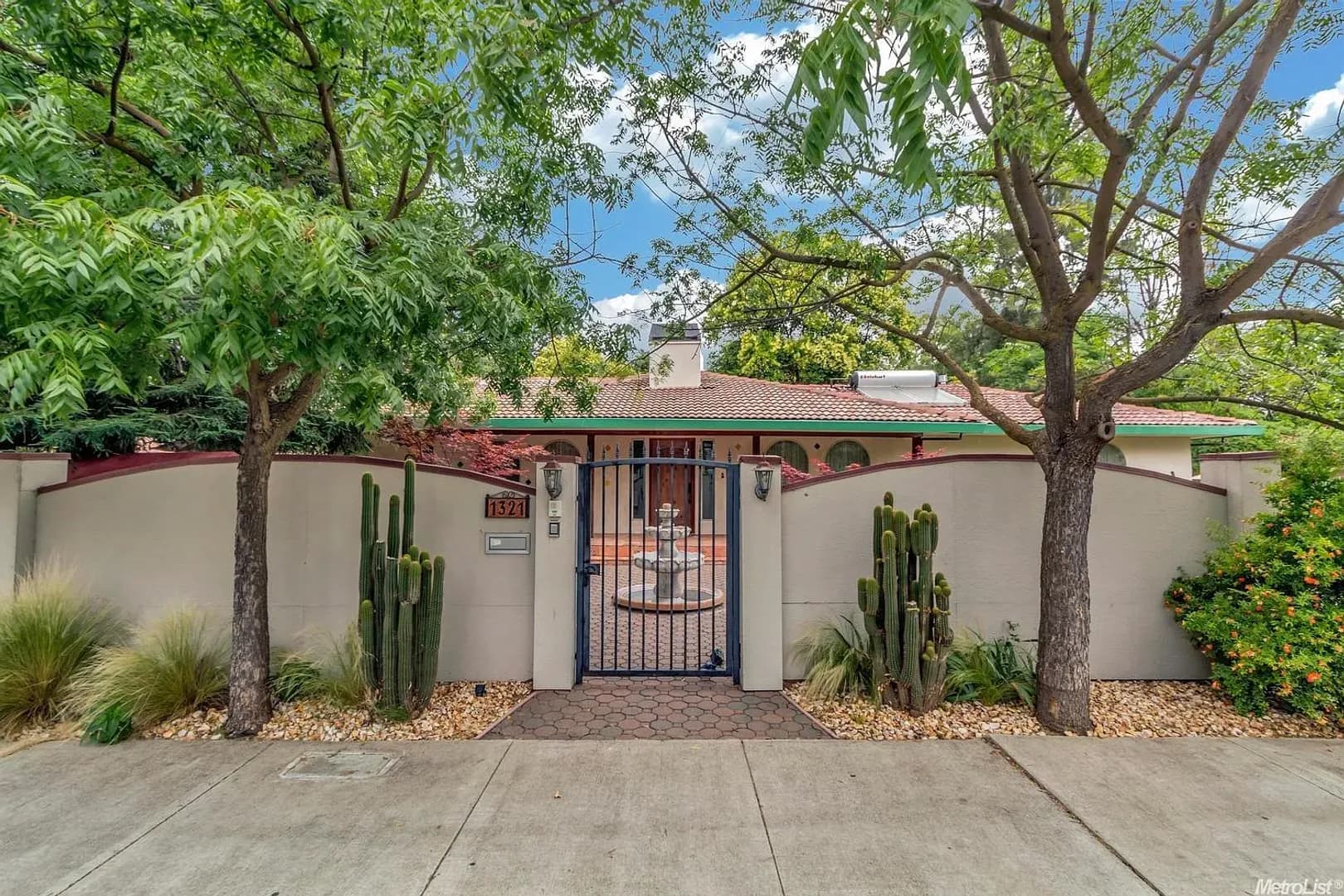Davis Multiplex: 1319 - 1321 E 8th Street