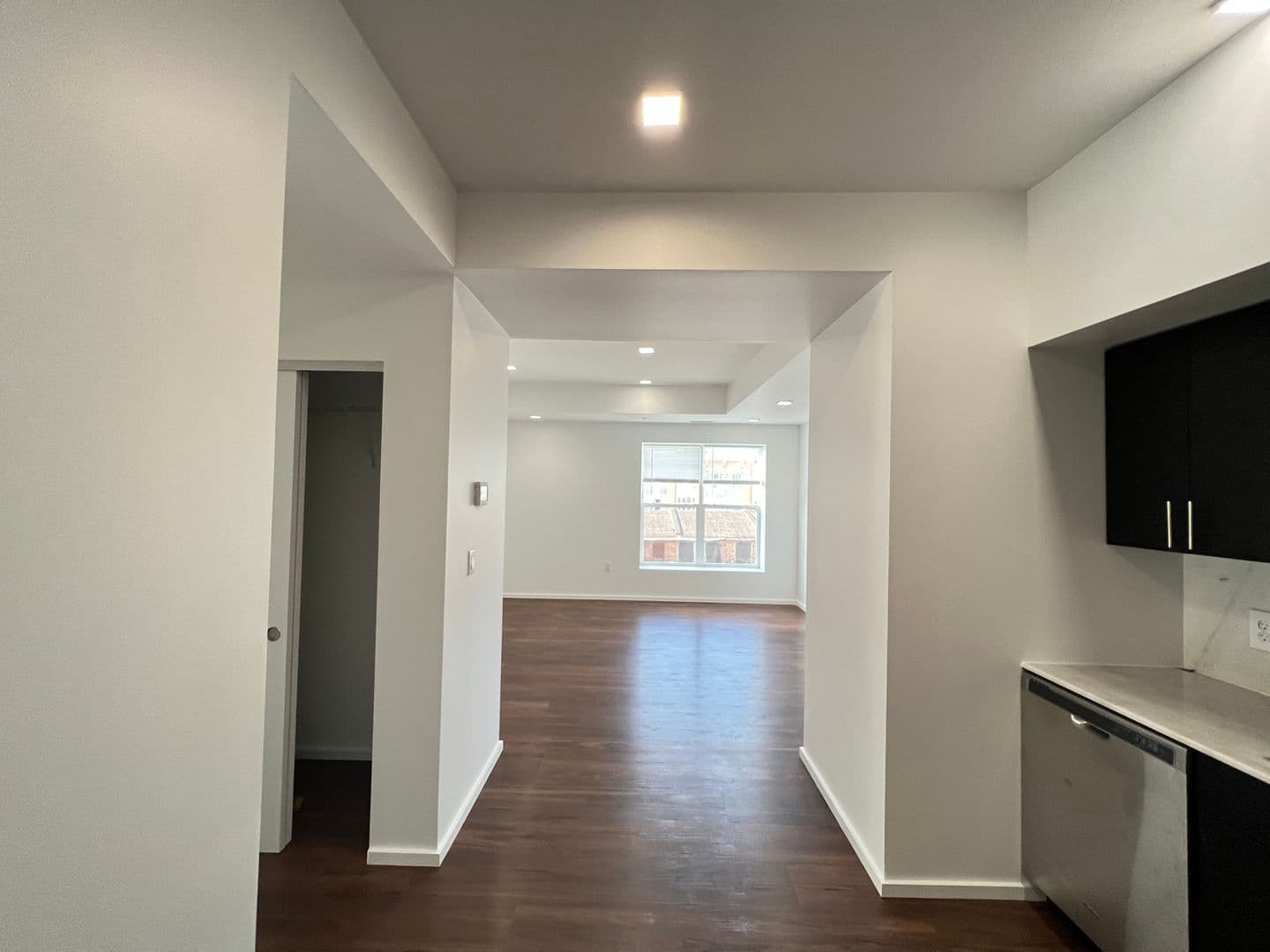 Baltimore Apartment: 9 E. Mt. Royal Avenue