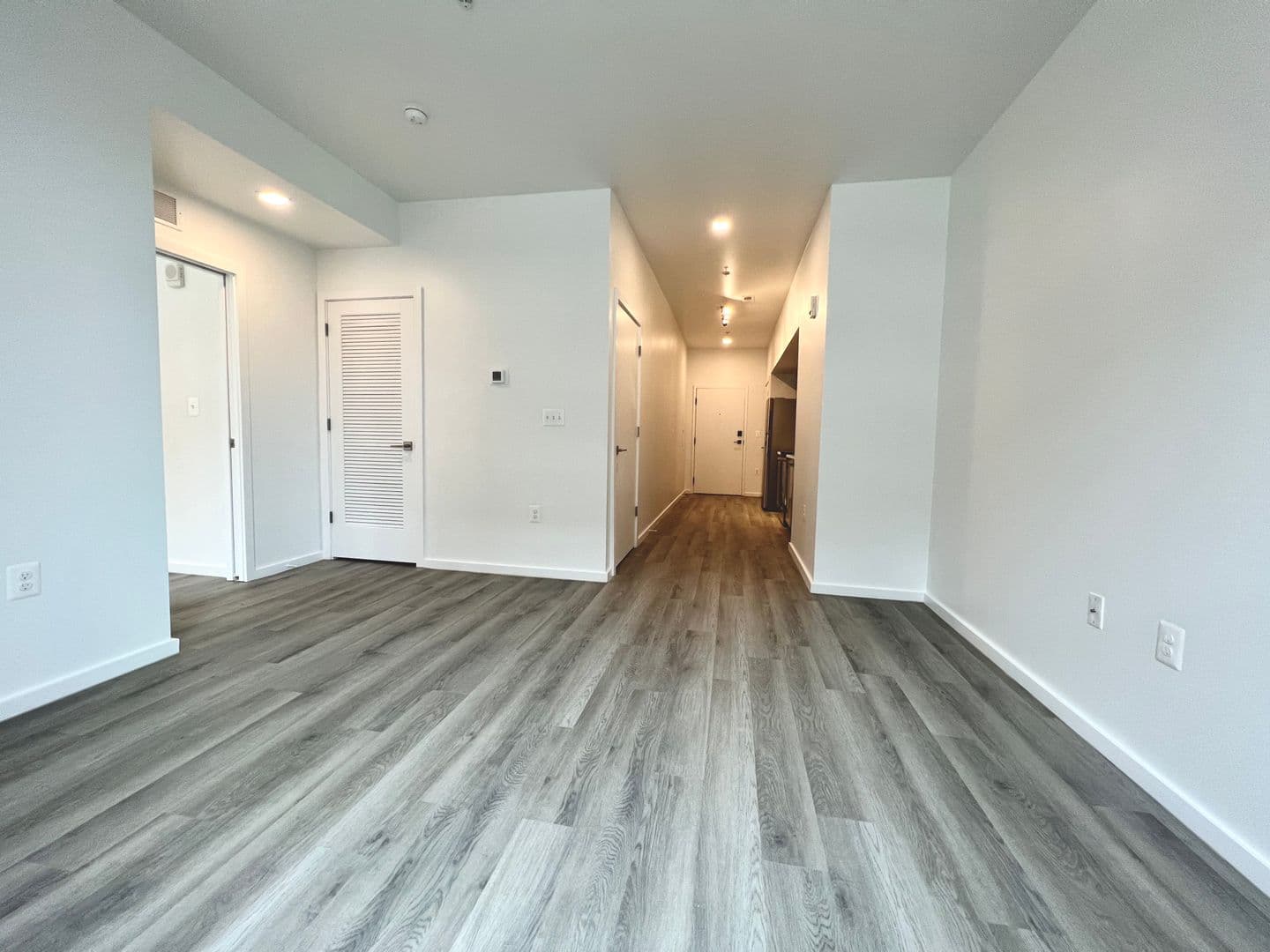 Baltimore Apartment: 725 W Pratt Street