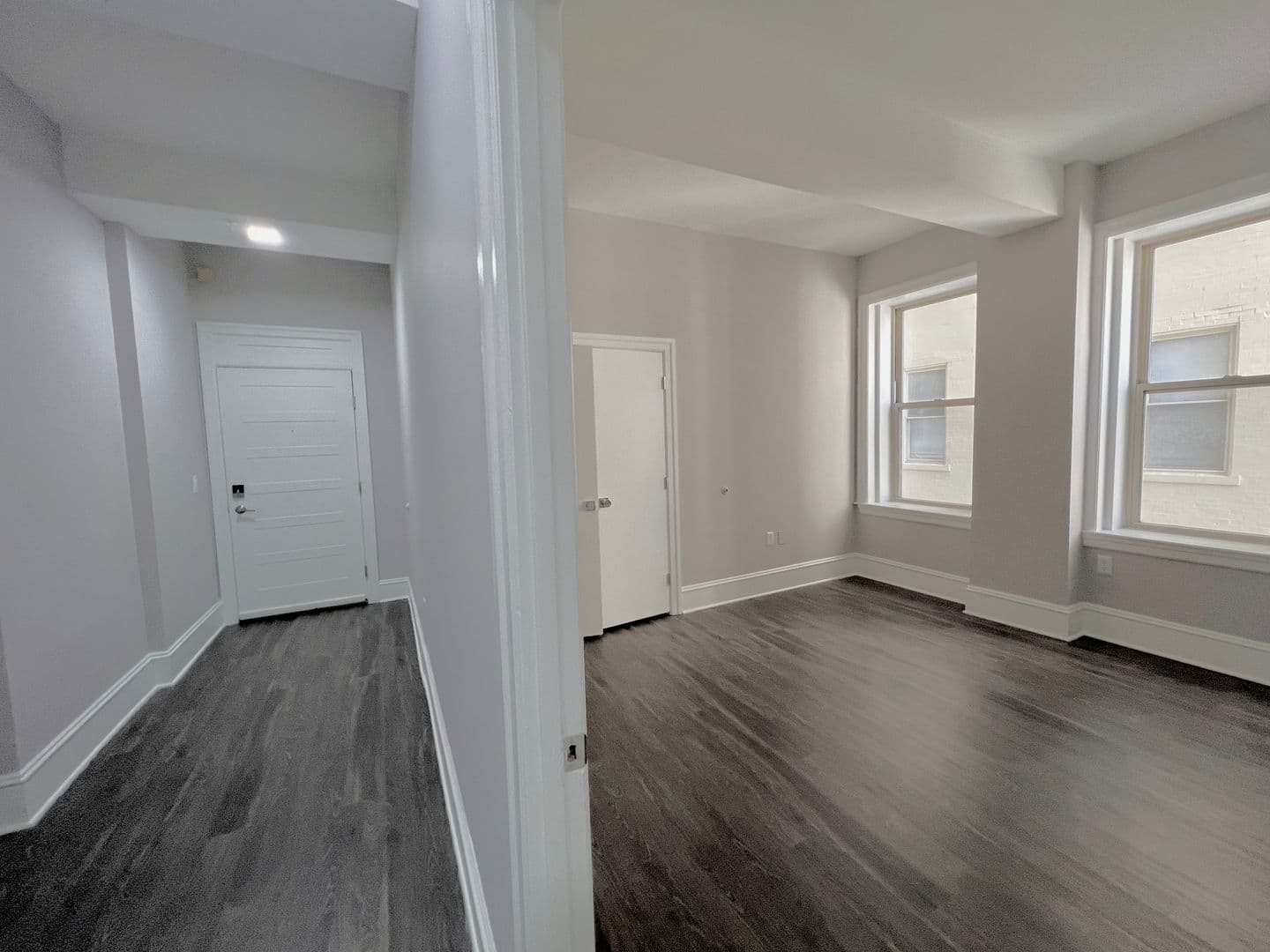 Baltimore Apartment: 306 W Franklin St
