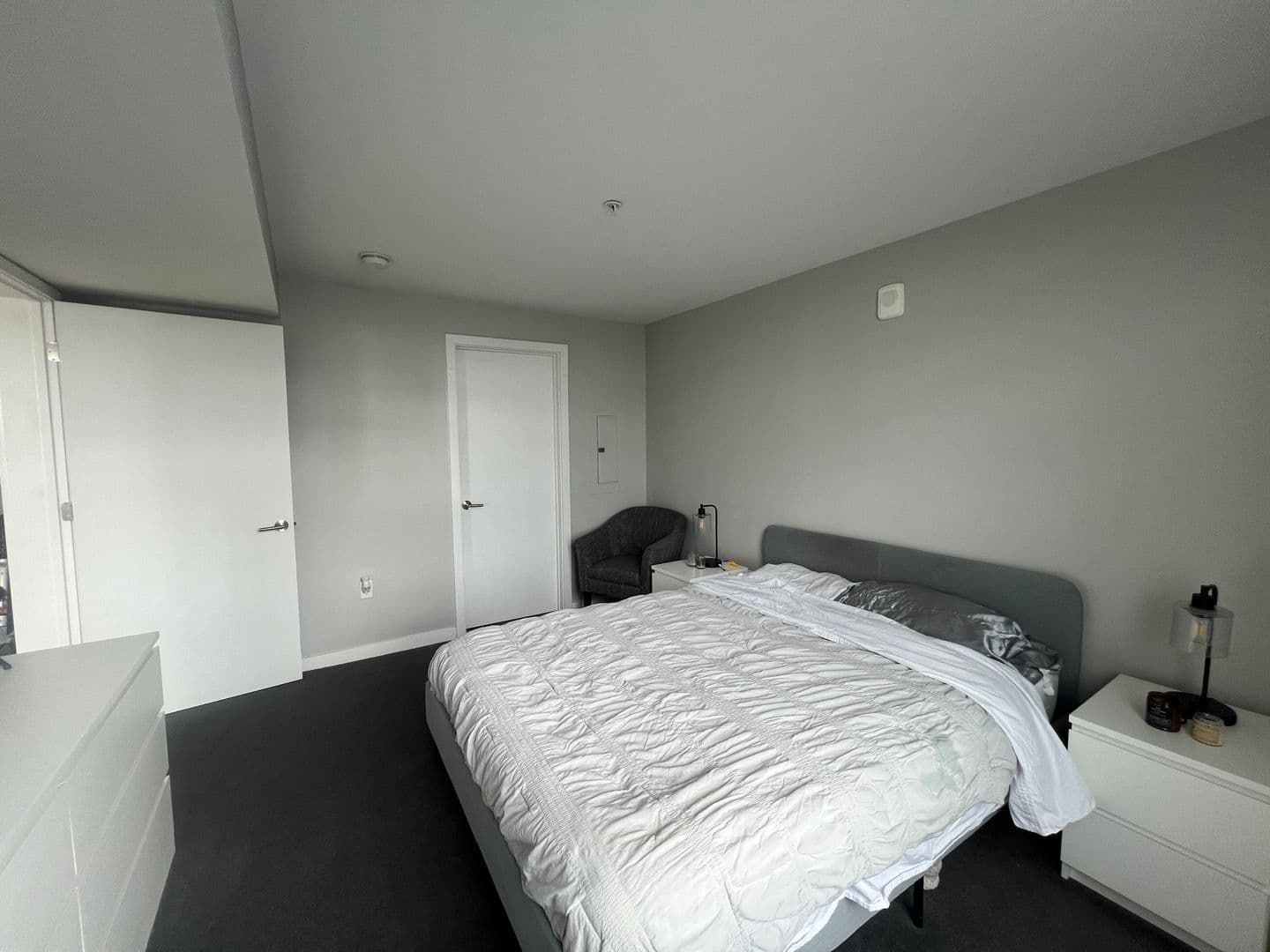 Baltimore Apartment: 20 E Lanvale St