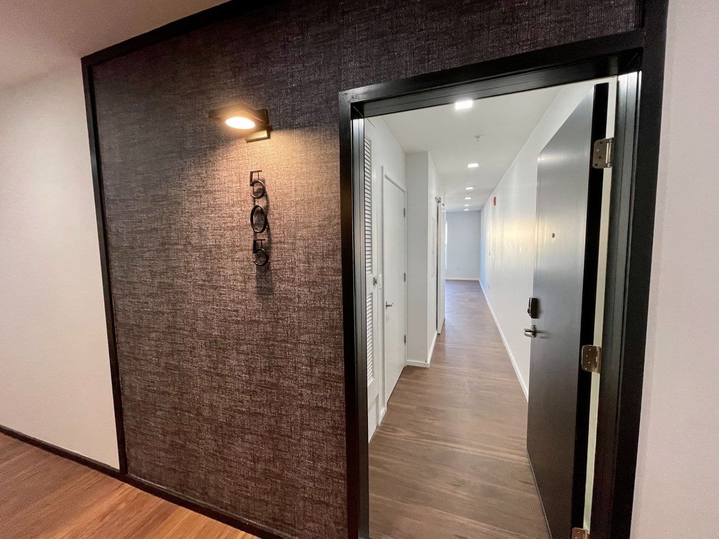 Baltimore Apartment: 9 E. Mt. Royal Avenue