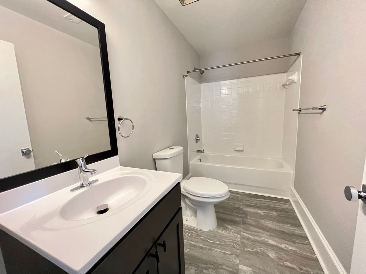 Baltimore Apartment: 306 W Franklin St
