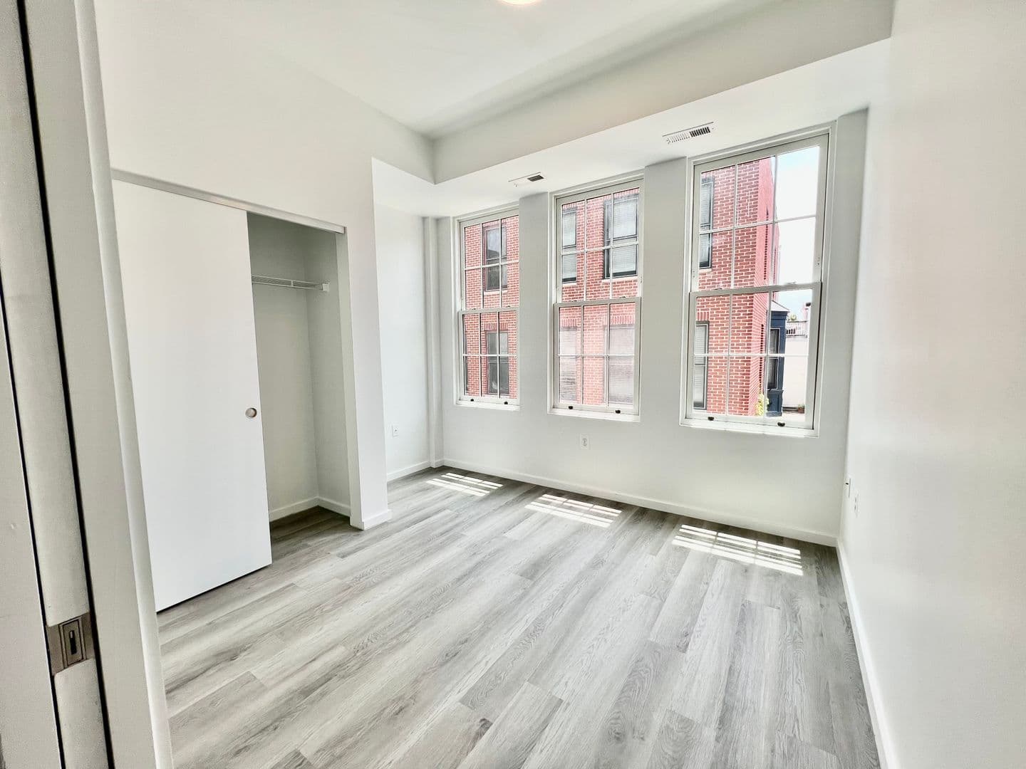 Baltimore Apartment: 725 W Pratt Street