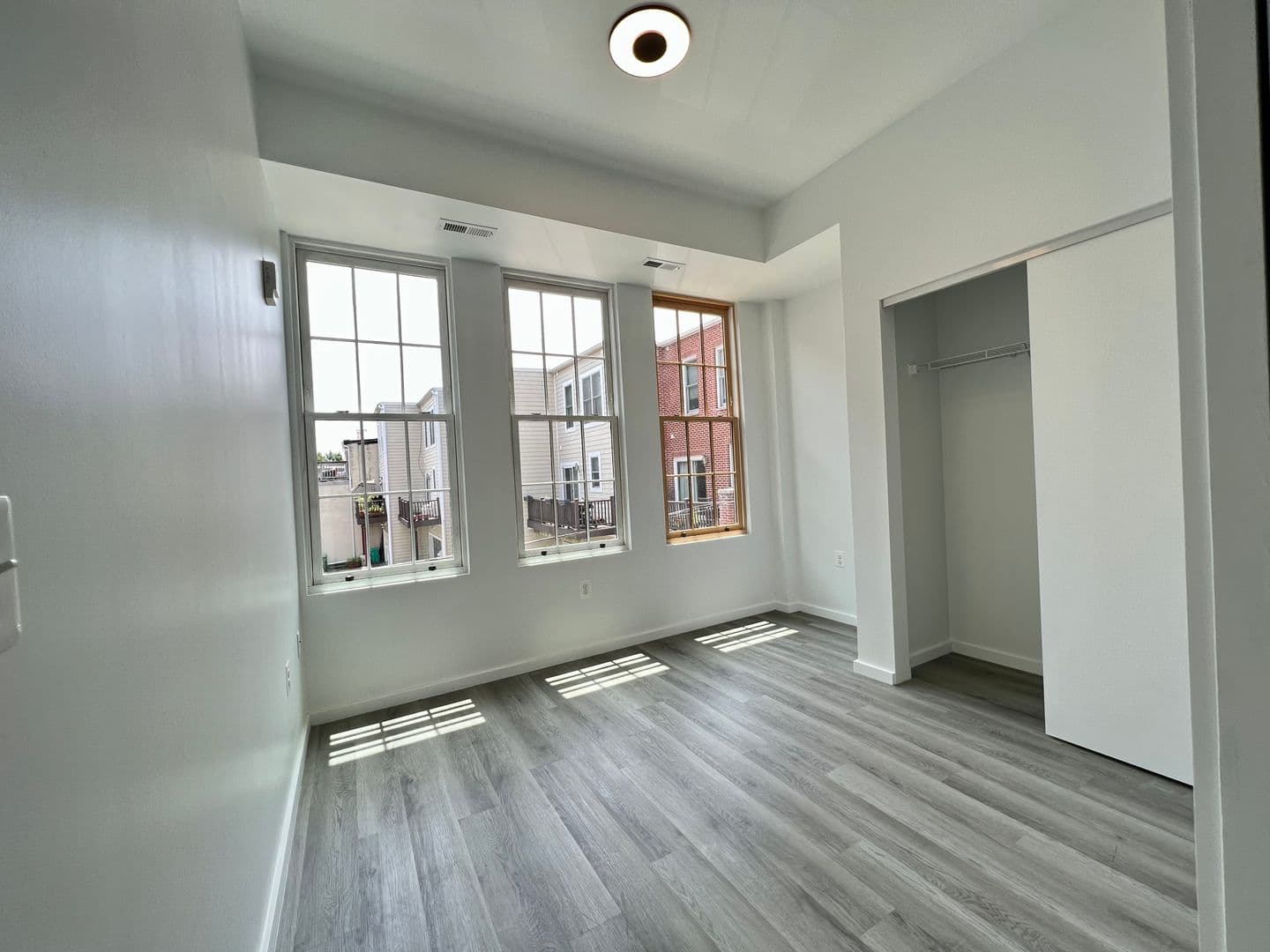 Baltimore Apartment: 725 W Pratt Street