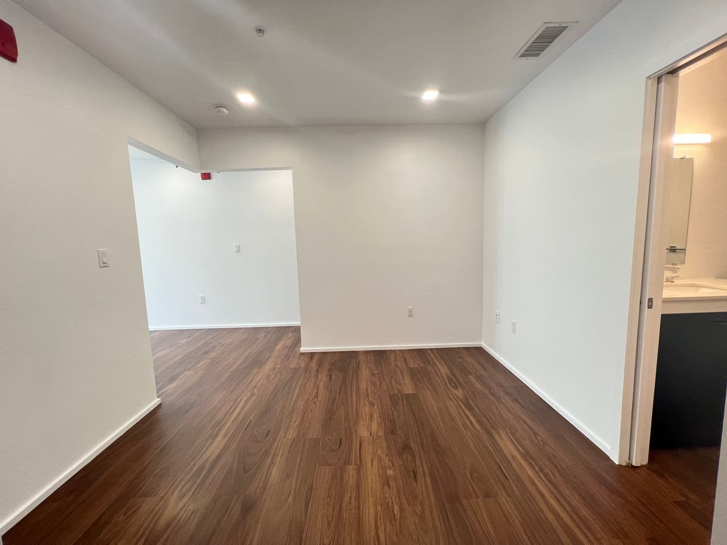 Baltimore Apartment: 9 E. Mt. Royal Avenue