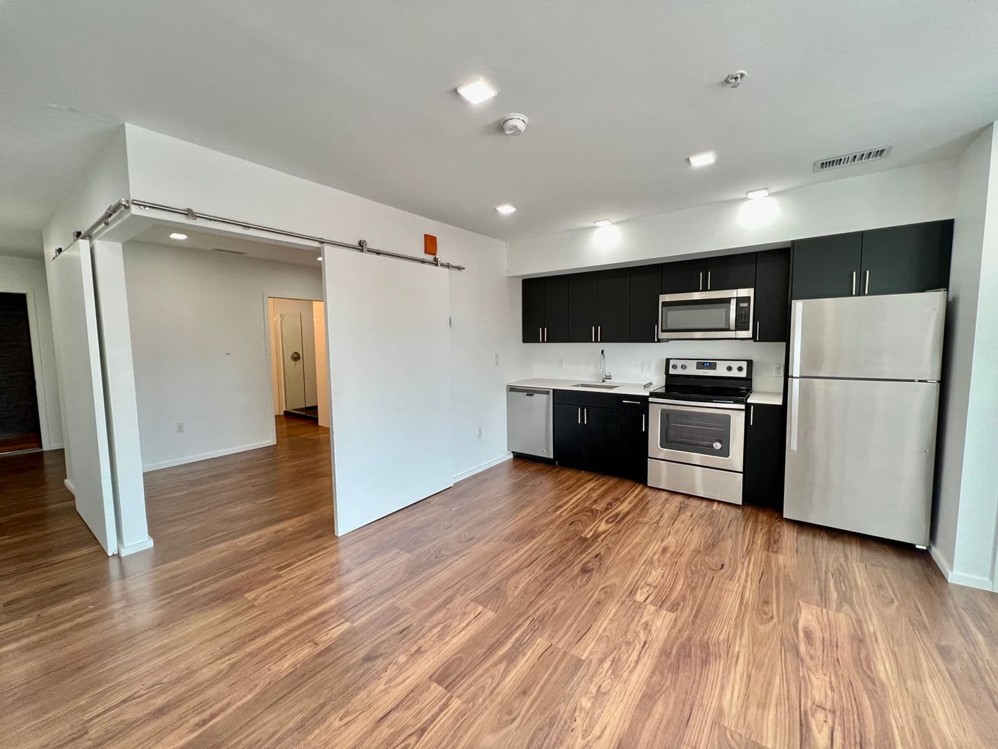 Baltimore Apartment: 9 E. Mt. Royal Avenue