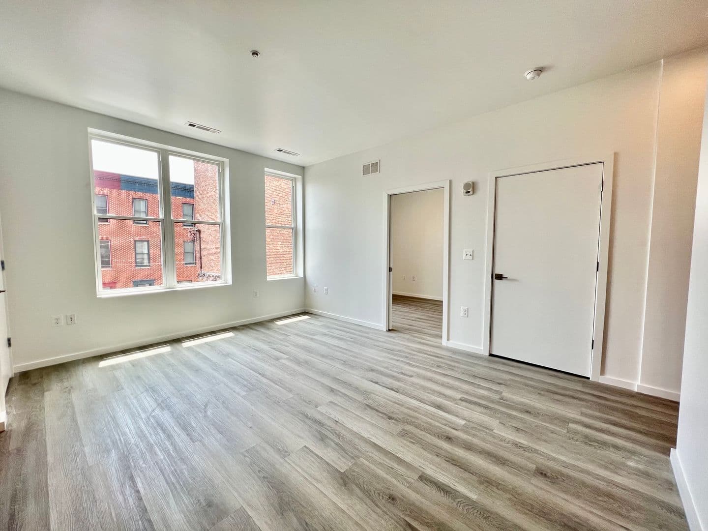 Baltimore Apartment: 725 W Pratt Street
