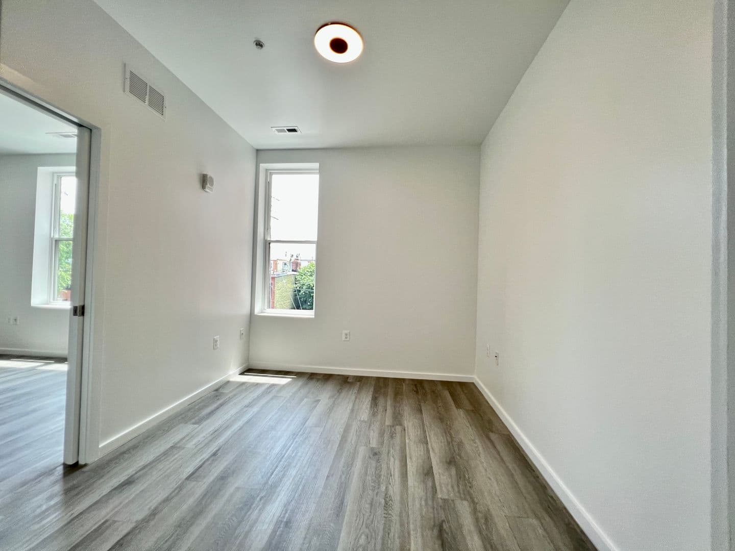 Baltimore Apartment: 725 W Pratt Street
