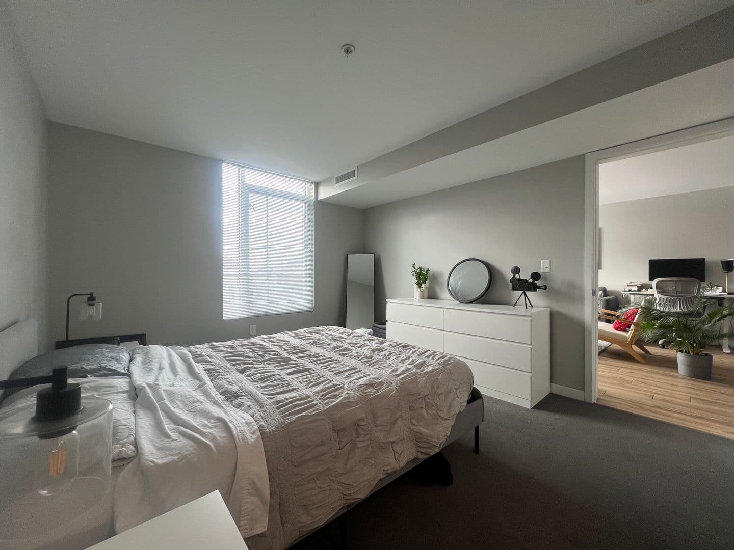 Baltimore Apartment: 20 E Lanvale St