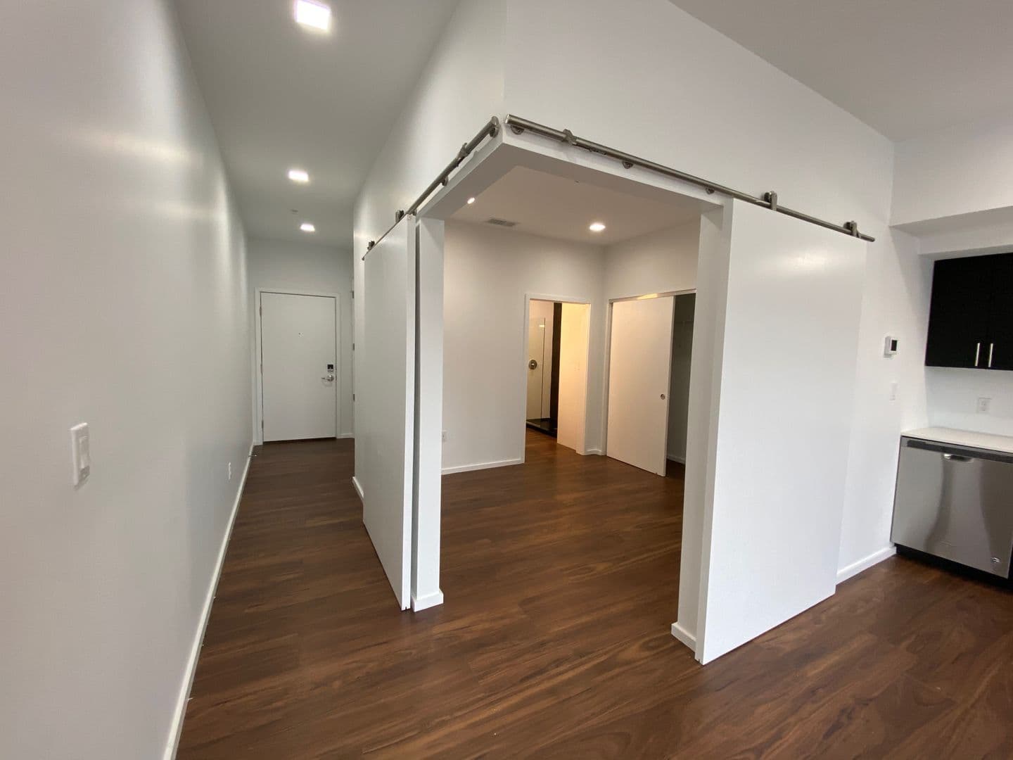 Baltimore Apartment: 9 E. Mt. Royal Avenue