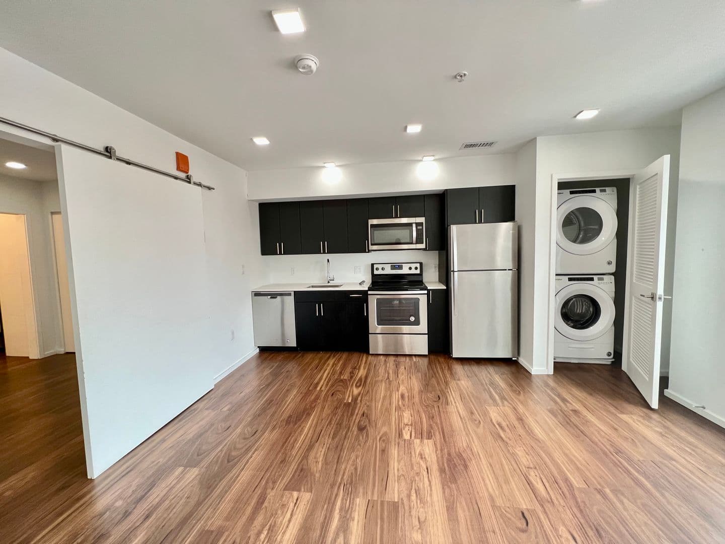 Baltimore Apartment: 9 E. Mt. Royal Avenue