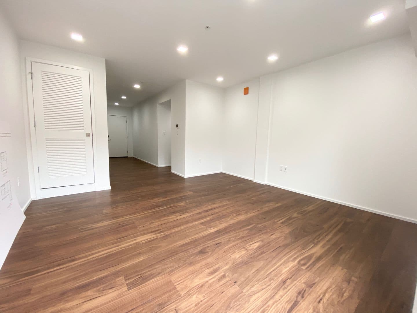 Baltimore Apartment: 9 E. Mt. Royal Avenue