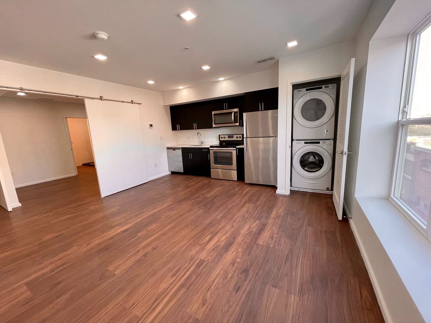 Baltimore Apartment: 9 E. Mt. Royal Avenue
